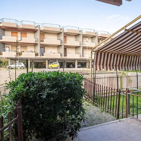 Apartment Il Piccolo Nido Di Bacci Merello *